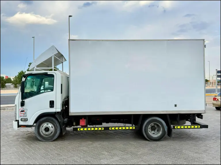 3 Ton Pickup Truck Rental Abu Dhabi – Transport Services 4 3 Ton closed pickup truck for goods transportation in Abu Dhabi – Great Movers GT LLC-SPC