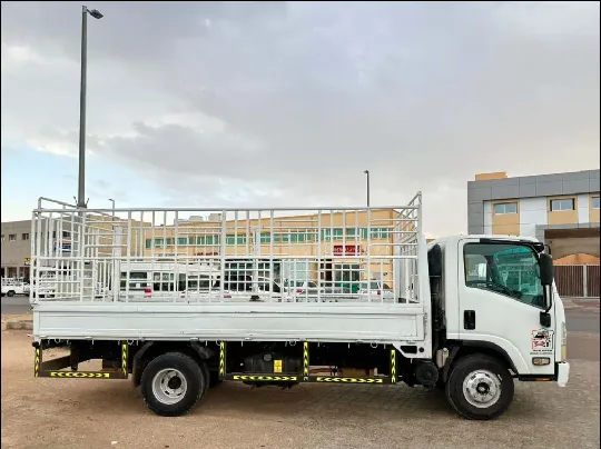 4 Ton Pickup Truck Rental Services in Abu Dhabi